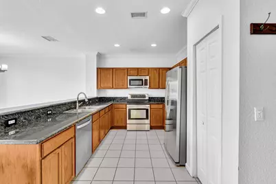 3028 N Evergreen Circle, Boynton Beach, FL 33426 - Photo 9