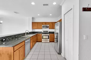 3028 N Evergreen Cir, Boynton Beach, FL 33426 - Photo 9