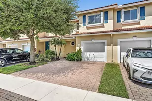 3028 N Evergreen Cir, Boynton Beach, FL 33426 - Photo 1