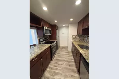 220 Lakeview Drive #103, Weston, FL 33326 - Photo 9
