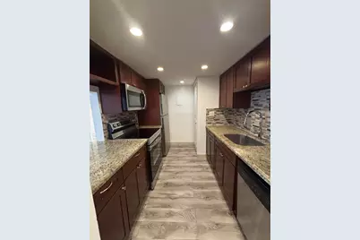 220 Lakeview Drive #103, Weston, FL 33326 - Photo 7