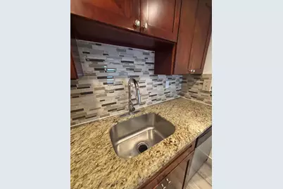 220 Lakeview Drive #103, Weston, FL 33326 - Photo 7