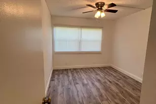 220 Lakeview Dr, Weston, FL 33326 - Photo 15