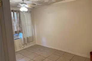 6901 SW 6th St, Pembroke Pines, FL 33023 - Photo 5