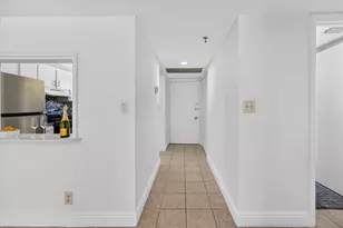 9235 SW 8th St, Boca Raton, FL 33428 - Photo 11