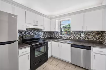 9235 SW 8th Street, Boca Raton, FL 33428 - Photo 13