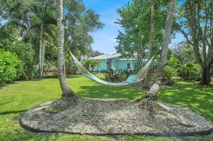 1870 NE Victorian Ln, Jensen Beach, FL 34957 - Photo 5
