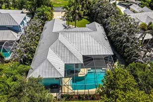 1870 NE Victorian Ln, Jensen Beach, FL 34957 - Photo 65