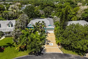 1870 NE Victorian Ln, Jensen Beach, FL 34957 - Photo 45