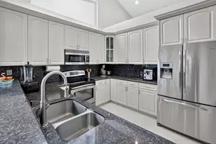 7171 Ashford Ln, Boynton Beach, FL 33472 - Photo 17