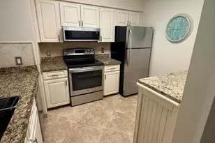 1035 Lake Shore Dr, Lake Park, FL 33403 - Photo 3