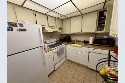 2000 Springdale Boulevard #102, Palm Springs, FL 33461 - Photo 9