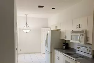 10724 Royal Caribbean Cir, Boynton Beach, FL 33437 - Photo 7