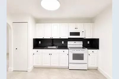220 NW 12th Court # 2, Pompano Beach, FL 33060 - Photo 9
