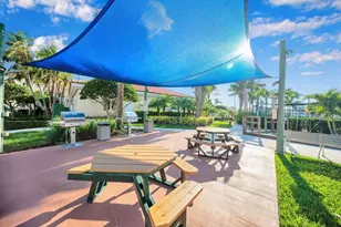 37 Harbour Isle Dr E, Fort Pierce, FL 34949 - Photo 25