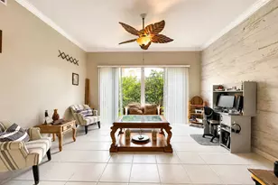 37 Harbour Isle Dr E, Fort Pierce, FL 34949 - Photo 1