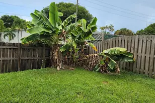1000 SW 133rd Terrace, Davie, FL 33325 - Photo 3