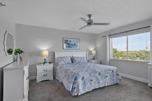275 Palm Ave, Jupiter, FL 33477 - Photo 13