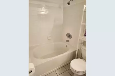 706 E Villa Circle, Boynton Beach, FL 33435 - Photo 17