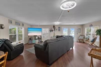 360 NE Jade Circle, Jensen Beach, FL 34957 - Photo 19