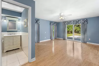 8645 Square Lake Drive, Palm Beach Gardens, FL 33418 - Photo 9