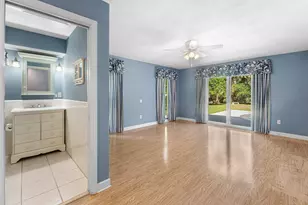 8645 Square Lake Dr, Palm Beach Gardens, FL 33418 - Photo 9
