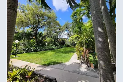 19424 NE 26th Avenue #131B, Miami, FL 33180 - Photo 11