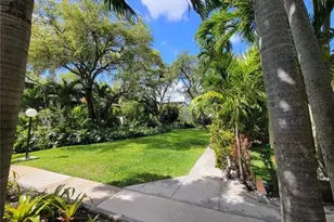 19424 NE 26th Ave, Miami, FL 33180 - Photo 11