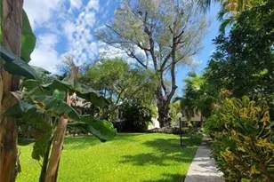 19424 NE 26th Ave, Miami, FL 33180 - Photo 5