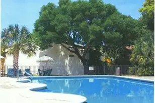 19424 NE 26th Ave, Miami, FL 33180 - Photo 5