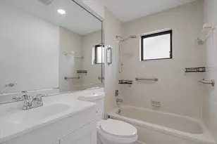 6510 Olivewood Cir, Greenacres, FL 33463 - Photo 17