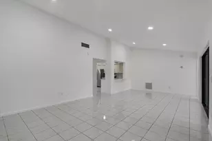 6510 Olivewood Cir, Greenacres, FL 33463 - Photo 7