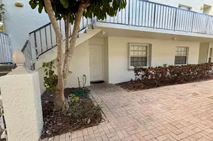 1105 Lake Shore Dr, Lake Park, FL 33403 - Photo 17