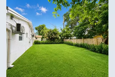 220 NW 12th Court # 3, Pompano Beach, FL 33060 - Photo 21