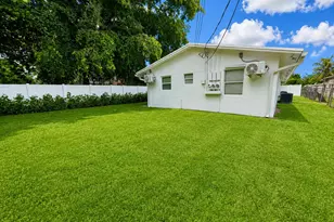 220 NW 12th Ct, Pompano Beach, FL 33060 - Photo 19