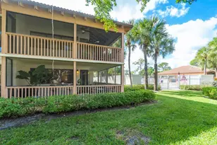 401 Brackenwood Ln S, Palm Beach Gardens, FL 33418 - Photo 15