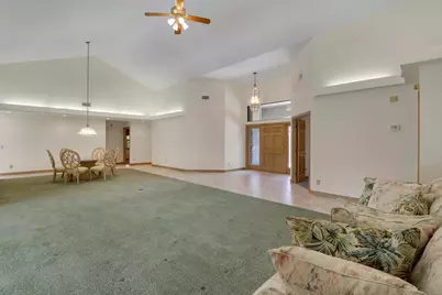18691 SE Lakeside Way, Jupiter, FL 33469 - Photo 9