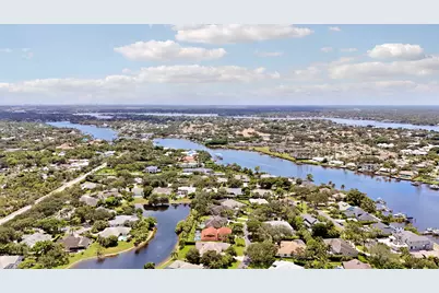 18691 SE Lakeside Way, Jupiter, FL 33469 - Photo 31