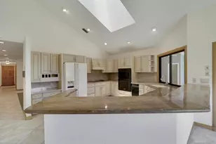 18691 SE Lakeside Way, Jupiter, FL 33469 - Photo 13