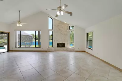 18691 SE Lakeside Way, Jupiter, FL 33469 - Photo 9