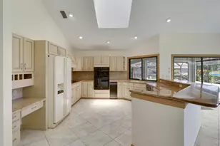 18691 SE Lakeside Way, Jupiter, FL 33469 - Photo 11