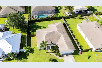 1042 SW Dartmouth Avenue, Port Saint Lucie, FL 34953 - Photo 35