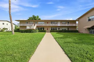 98 Norwich E, West Palm Beach, FL 33417 - Photo 1