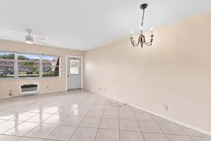 98 Norwich E, West Palm Beach, FL 33417 - Photo 3