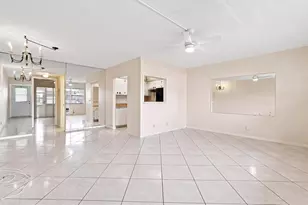 98 Norwich E, West Palm Beach, FL 33417 - Photo 5