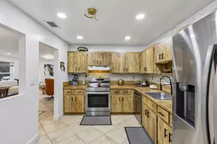 2075 SW 72nd Ave, Davie, FL 33317 - Photo 17