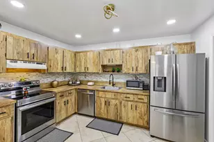 2075 SW 72nd Ave, Davie, FL 33317 - Photo 19