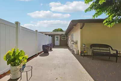 2075 SW 72nd Avenue, Davie, FL 33317 - Photo 23