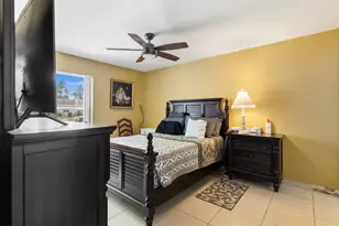 8621 NW 3rd St, Pembroke Pines, FL 33024 - Photo 27
