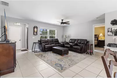 8621 NW 3rd Street, Pembroke Pines, FL 33024 - Photo 21